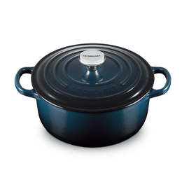 Le Creuset - Runder emaillierter Gusseisen-Schmortopf - Nachtblau - 24 cm Le Creuset - Braadpan Rond in Geëmailleerd Gietijzer - Nuit - 24 cm Braadpan Le Creuset