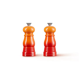 Le Creuset - 2er-Set kleine Mühlen Orangerot 11cm Le Creuset - Set van 2 Kleine Molens Oranjerood 11cm Peper- en Zoutmolen set Le Creuset