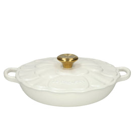 Le Creuset - Signature Campagnard Kasserolle Blossom 26 cm Le Creuset - Signature Campagnard Braadpan Bloesem 26 cm Braadpan Le Creuset